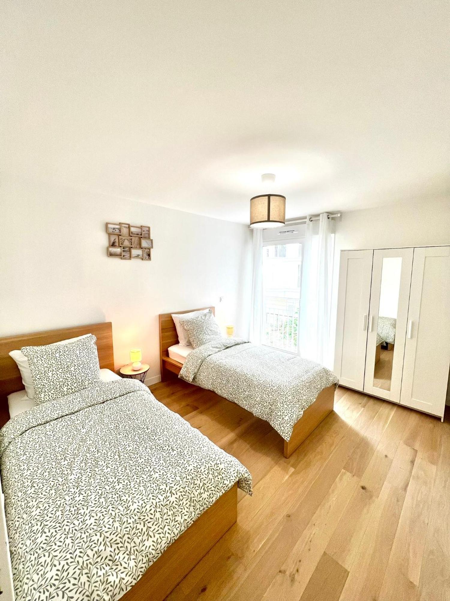 Appartement Neuf Et Spacieux 克利希 外观 照片
