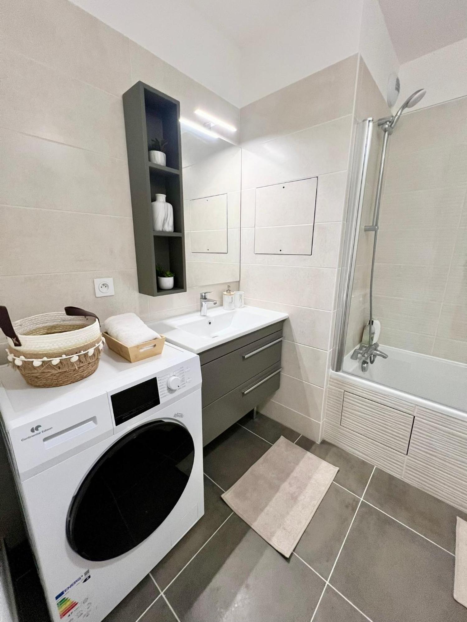 Appartement Neuf Et Spacieux 克利希 外观 照片